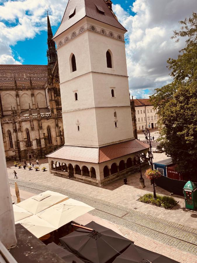 Best View In The Heart Of Kosice Apartment Exterior photo